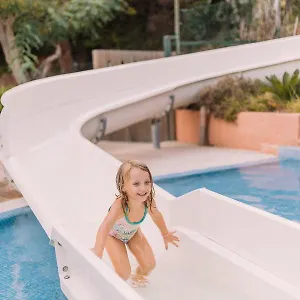 https://camping-canyelles.topcostabravahotels.com